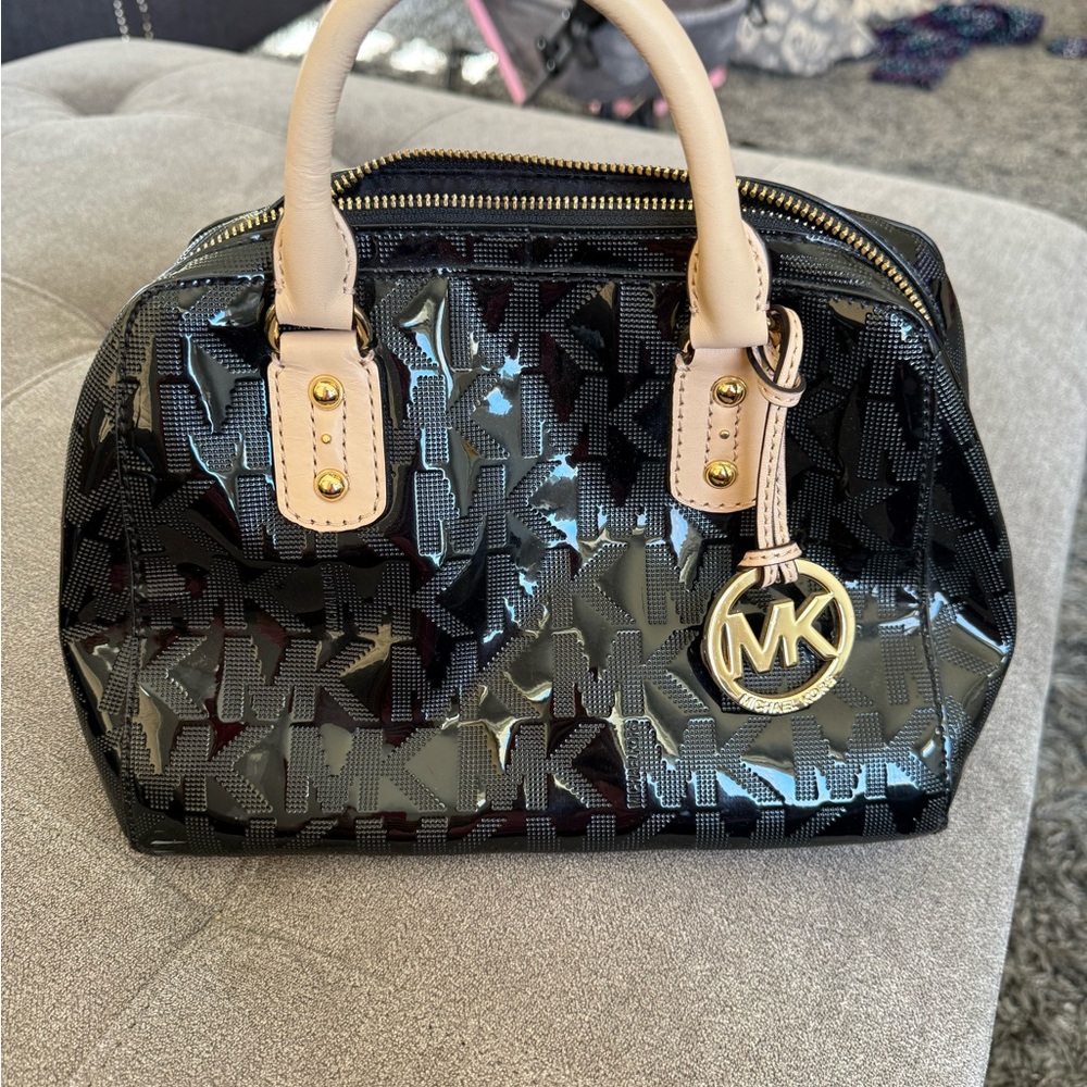 Michael Kors Black and Gold Women's Bag
